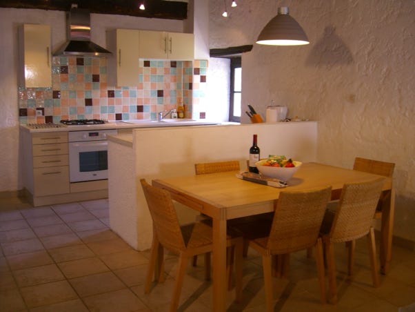 Park Cottage kitchen dining area