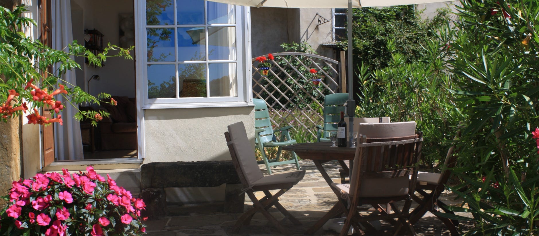 Courtyard Cottage / holiday gite sleeps 4